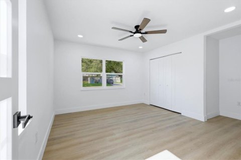 Casa en venta en Tampa, Florida, 4 dormitorios, 151.99 m2 № 2358498 - foto 20