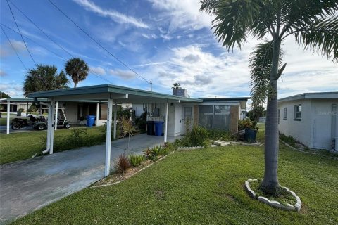 House in Sun City Center, Florida 1 bedroom, 77.48 sq.m. № 2398811 - photo 20