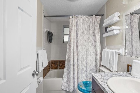 Купить виллу или дом в Гудзон, Флорида 5 комнат, 120.77м2, № 2210697 - фото 22