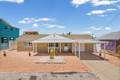 Villa ou maison à Hudson, Floride 3 chambres, 120.77 m2 № 2210697