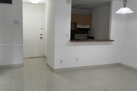 Снять в аренду кондоминиум в Майами, Флорида 1 спальня, 61.5м2, № 2052166 - фото 14