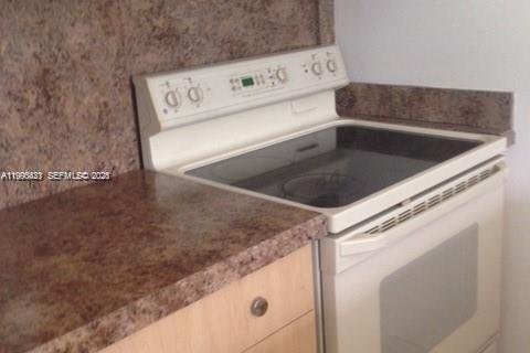 Снять в аренду кондоминиум в Майами, Флорида 1 спальня, 61.5м2, № 2052166 - фото 8