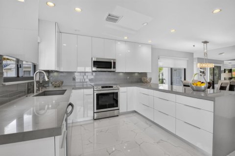 Condominio en venta en Delray Beach, Florida, 2 dormitorios, 160.54 m2 № 2181939 - foto 19