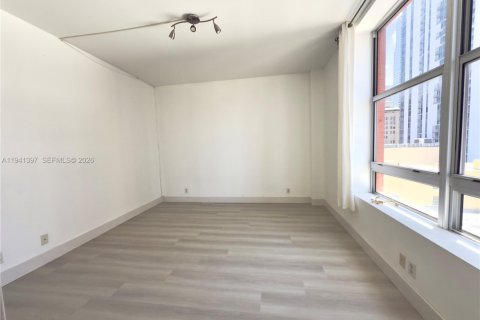 Copropriété à vendre à Miami, Floride: 2 chambres, 77.67 m2 № 1998690 - photo 11