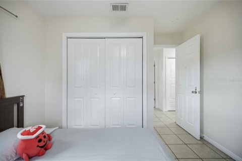 House in Ocala, Florida 3 bedrooms, 130.81 sq.m. № 2156993 - photo 12