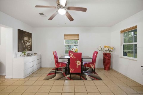 House in Ocala, Florida 3 bedrooms, 130.81 sq.m. № 2156993 - photo 22