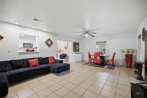 House in Ocala, Florida 3 bedrooms, 130.81 sq.m. № 2156993 - photo 21