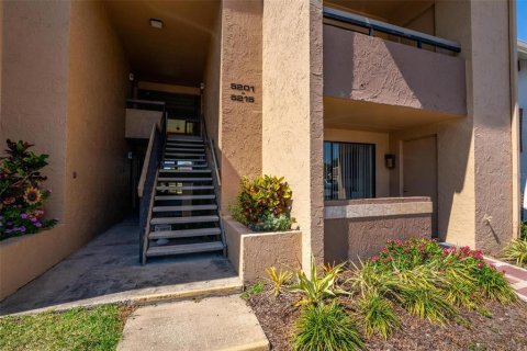 Condo à Orlando, Floride, 2 chambres  № 2398853