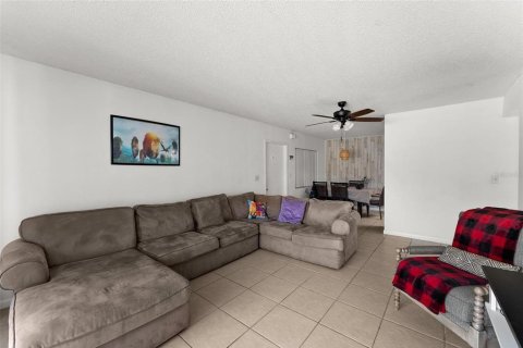 Copropriété à louer à Orlando, Floride: 2 chambres, 97.36 m2 № 2398853 - photo 23