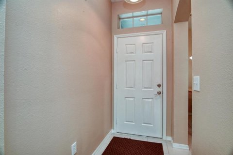 Townhouse in Tampa, Florida 2 bedrooms, 118.17 sq.m. № 2342111 - photo 5