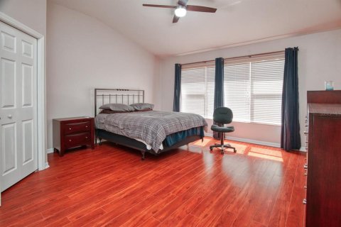 Townhouse in Tampa, Florida 2 bedrooms, 118.17 sq.m. № 2342111 - photo 16