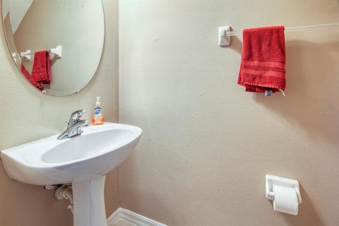 Townhouse in Tampa, Florida 2 bedrooms, 118.17 sq.m. № 2342111 - photo 15