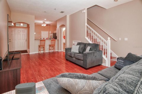 Townhouse in Tampa, Florida 2 bedrooms, 118.17 sq.m. № 2342111 - photo 10
