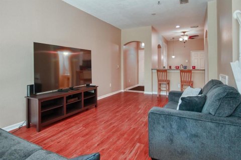 Townhouse in Tampa, Florida 2 bedrooms, 118.17 sq.m. № 2342111 - photo 9