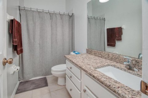 Townhouse in Tampa, Florida 2 bedrooms, 118.17 sq.m. № 2342111 - photo 18