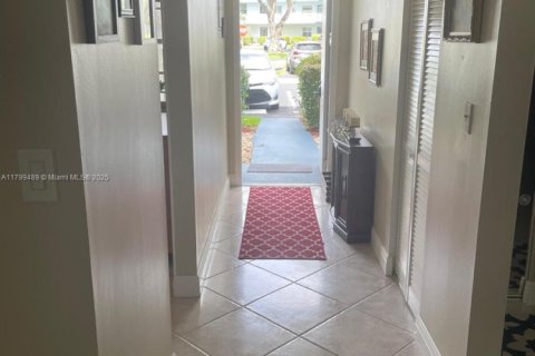 Copropriété à vendre à Margate, Floride: 2 chambres, 92.9 m2 № 1715424 - photo 3