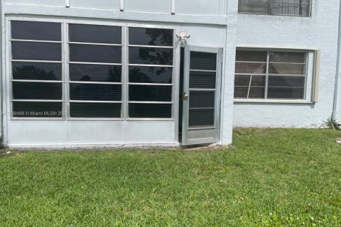 Copropriété à vendre à Margate, Floride: 2 chambres, 92.9 m2 № 1715424 - photo 20