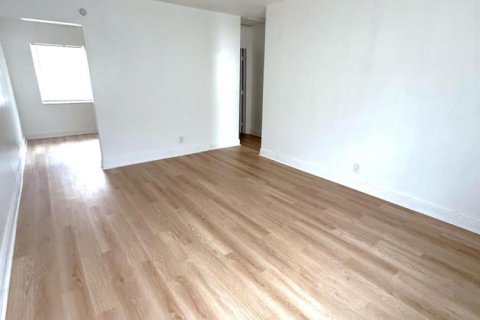 Appartement à louer à Lauderdale Lakes, Floride: 2 chambres, 65.03 m2 № 2259964 - photo 3