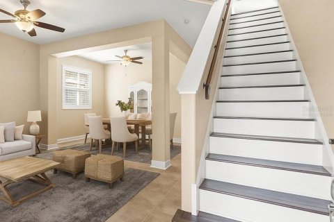 Casa en venta en Spring Hill, Florida, 4 dormitorios, 237.55 m2 № 1899789 - foto 2