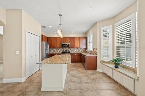 Casa en venta en Spring Hill, Florida, 4 dormitorios, 237.55 m2 № 1899789 - foto 17