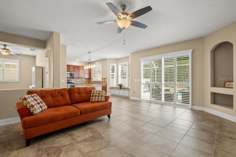Casa en venta en Spring Hill, Florida, 4 dormitorios, 237.55 m2 № 1899789 - foto 26