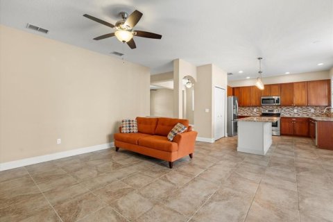 House in Spring Hill, Florida 4 bedrooms, 237.55 sq.m. № 1899789 - photo 25