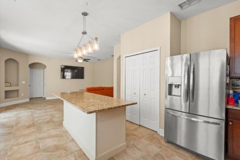 Casa en venta en Spring Hill, Florida, 4 dormitorios, 237.55 m2 № 1899789 - foto 22
