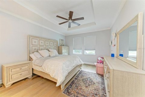 Casa en venta en Tampa, Florida, 5 dormitorios, 311.59 m2 № 1833619 - foto 28