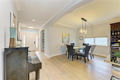 Casa en venta en Tampa, Florida, 5 dormitorios, 311.59 m2 № 1833619 - foto 13