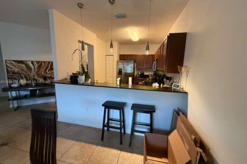 Copropriété à louer à Doral, Floride: 3 chambres, 119.29 m2 № 1947520 - photo 17