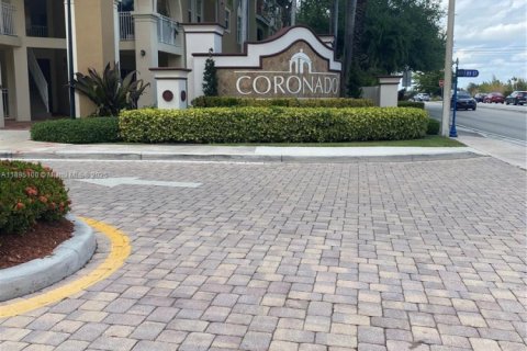 Condo à Doral, Floride, 3 chambres  № 1947520