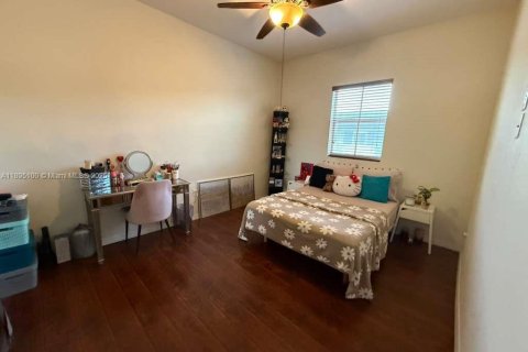 Copropriété à louer à Doral, Floride: 3 chambres, 119.29 m2 № 1947520 - photo 14