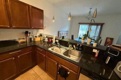 Copropriété à louer à Doral, Floride: 3 chambres, 119.29 m2 № 1947520 - photo 19