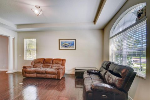 Casa en venta en Royal Palm Beach, Florida, 6 dormitorios, 399.76 m2 № 2245273 - foto 7