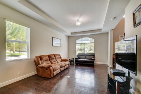 Casa en venta en Royal Palm Beach, Florida, 6 dormitorios, 399.76 m2 № 2245273 - foto 8
