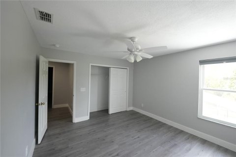 House in Orlando, Florida 6 bedrooms, 321.72 sq.m. № 1802926 - photo 28