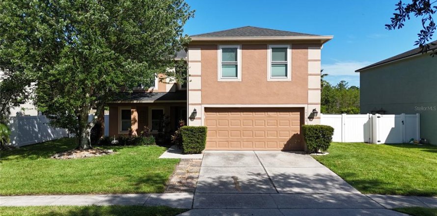 House in Orlando, Florida 6 bedrooms, 321.72 sq.m. № 1802926