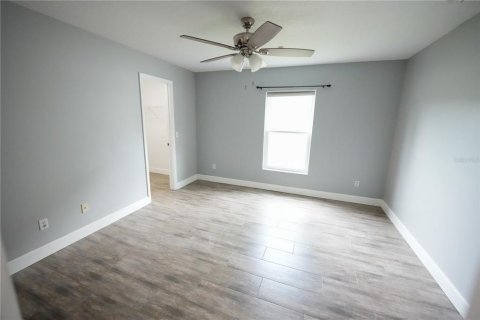 House in Orlando, Florida 6 bedrooms, 321.72 sq.m. № 1802926 - photo 19