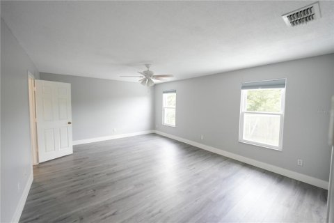House in Orlando, Florida 6 bedrooms, 321.72 sq.m. № 1802926 - photo 6