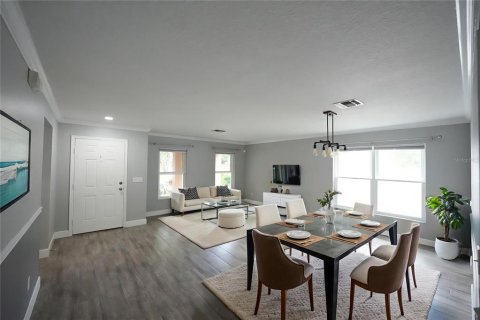 House in Orlando, Florida 6 bedrooms, 321.72 sq.m. № 1802926 - photo 11