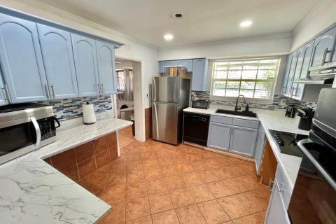 Villa ou maison à vendre à Fort Lauderdale, Floride: 4 chambres, 196.95 m2 № 2087345 - photo 7