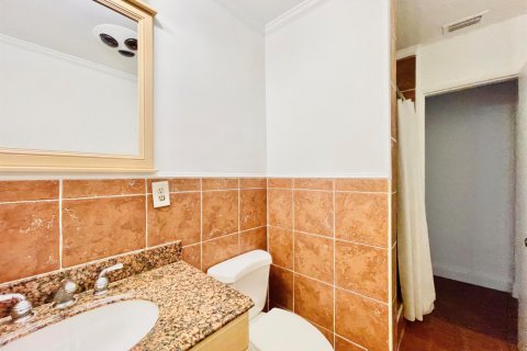 Villa ou maison à vendre à Fort Lauderdale, Floride: 4 chambres, 196.95 m2 № 2087345 - photo 27