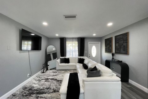 Villa ou maison à vendre à Fort Lauderdale, Floride: 4 chambres, 196.95 m2 № 2087345 - photo 14