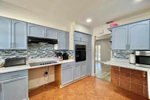 Villa ou maison à vendre à Fort Lauderdale, Floride: 4 chambres, 196.95 m2 № 2087345 - photo 9