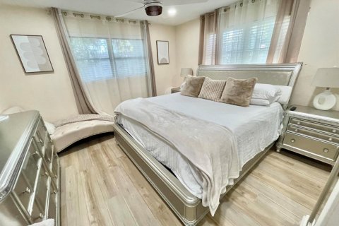 Villa ou maison à vendre à Fort Lauderdale, Floride: 4 chambres, 196.95 m2 № 2087345 - photo 18