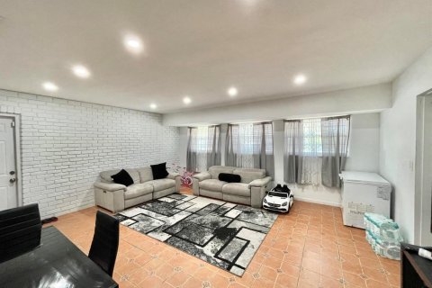 Villa ou maison à vendre à Fort Lauderdale, Floride: 4 chambres, 196.95 m2 № 2087345 - photo 10