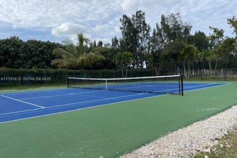 Villa ou maison à vendre à Miami, Floride: 5 chambres, 371.24 m2 № 2086056 - photo 22