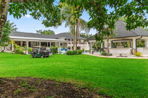Villa ou maison à vendre à Miami, Floride: 5 chambres, 371.24 m2 № 2086056 - photo 11