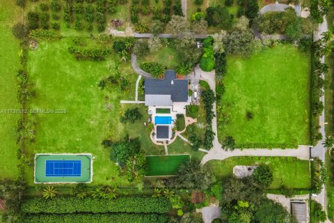 Villa ou maison à vendre à Miami, Floride: 5 chambres, 371.24 m2 № 2086056 - photo 24