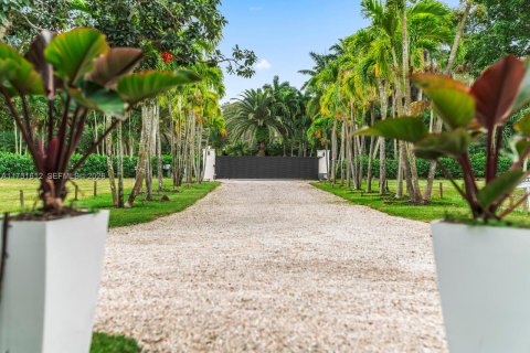 Villa ou maison à vendre à Miami, Floride: 5 chambres, 371.24 m2 № 2086056 - photo 20